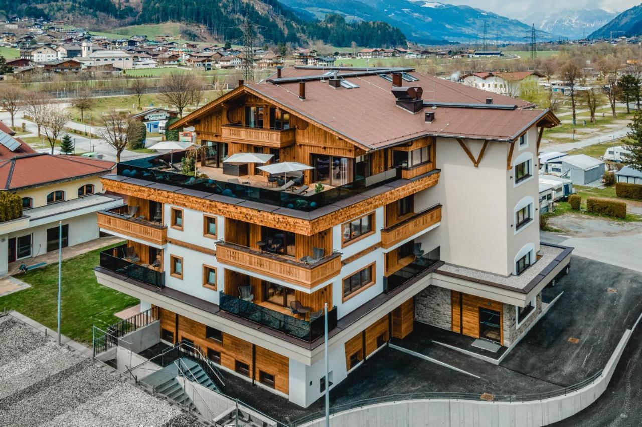 Apartmenthaus Wiesenhof Aschau Im Zillertal Luaran gambar