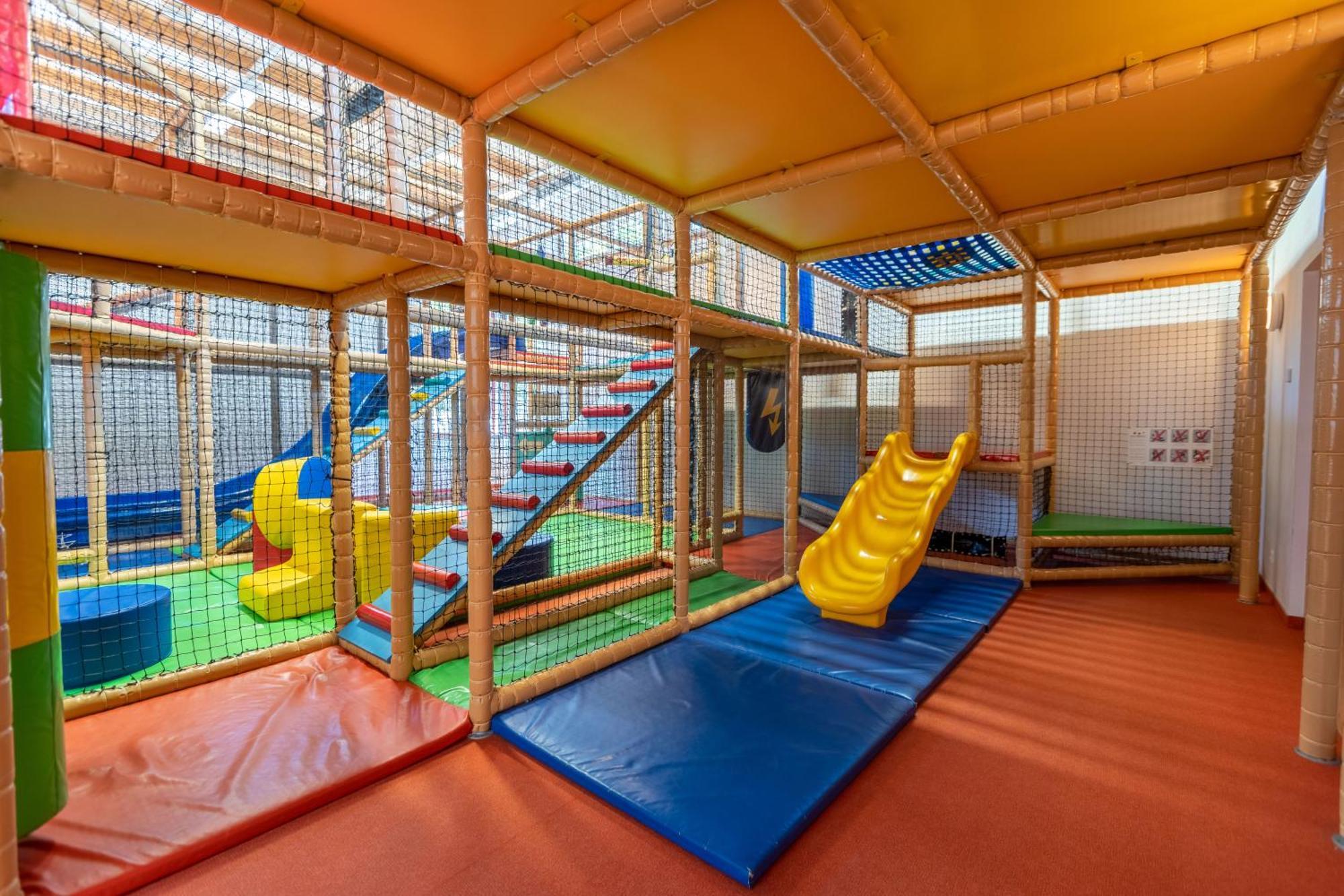 Apartmenthaus Wiesenhof Aschau Im Zillertal Luaran gambar